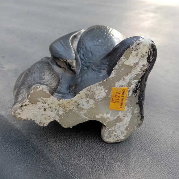 Candle: Penguin w/ Baby Penguin Candle Factory Illinois Never Has Been Burned - Picture 5 of 7